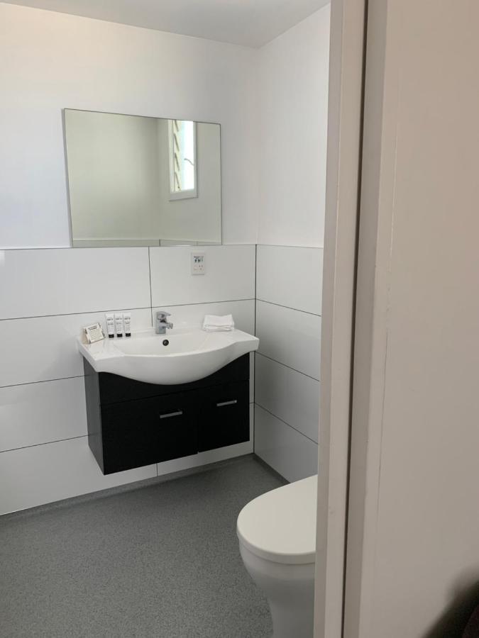 Whare Ma Hotel 因弗卡吉尔 外观 照片